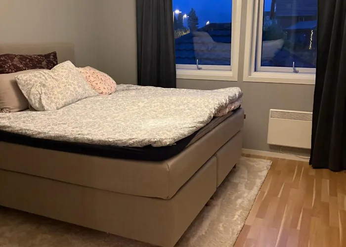 Soverom Med Enkelseng Pa Vakre *
